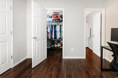 1529 W Edinburgh Bend Bloomington IN 47403