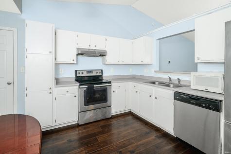 1529 W Edinburgh Bend Bloomington IN 47403