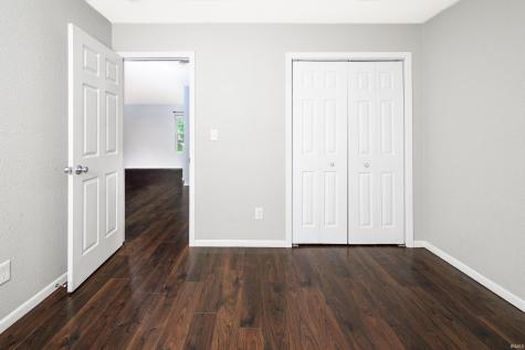 1529 W Edinburgh Bend Bloomington IN 47403