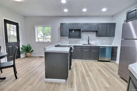 1142 Salamonie Avenue Huntington IN 46750