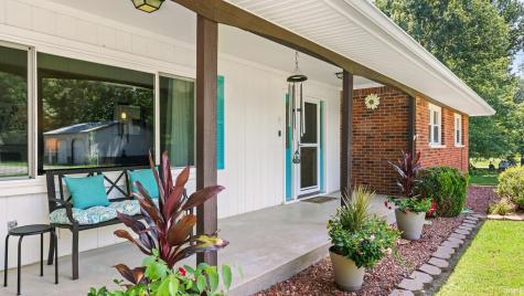 601 Yockey Estates Mitchell IN 47446