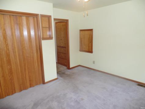 256 W Post Street Bloomfield IN 47424