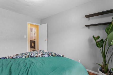 1635 Crestwood Boulevard South Bend IN 46635