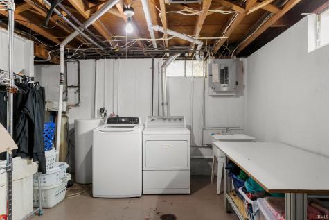 1635 Crestwood Boulevard South Bend IN 46635