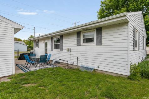 1635 Crestwood Boulevard South Bend IN 46635