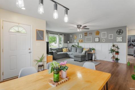 1635 Crestwood Boulevard South Bend IN 46635