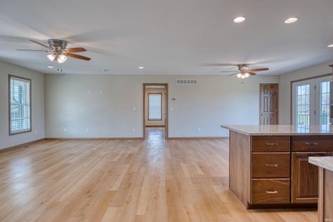 5083 Springfield Road Wadesville IN 47638