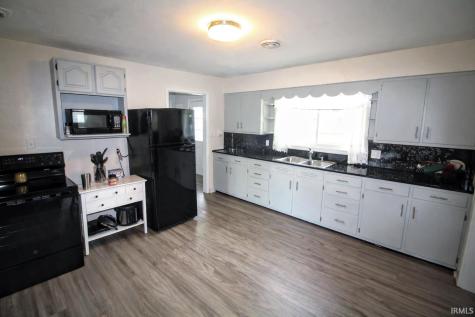 427 E Jefferson Street Spencer IN 47460