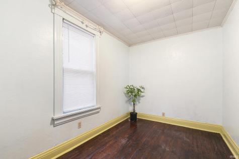1530 Fisher Street South Bend IN 46619