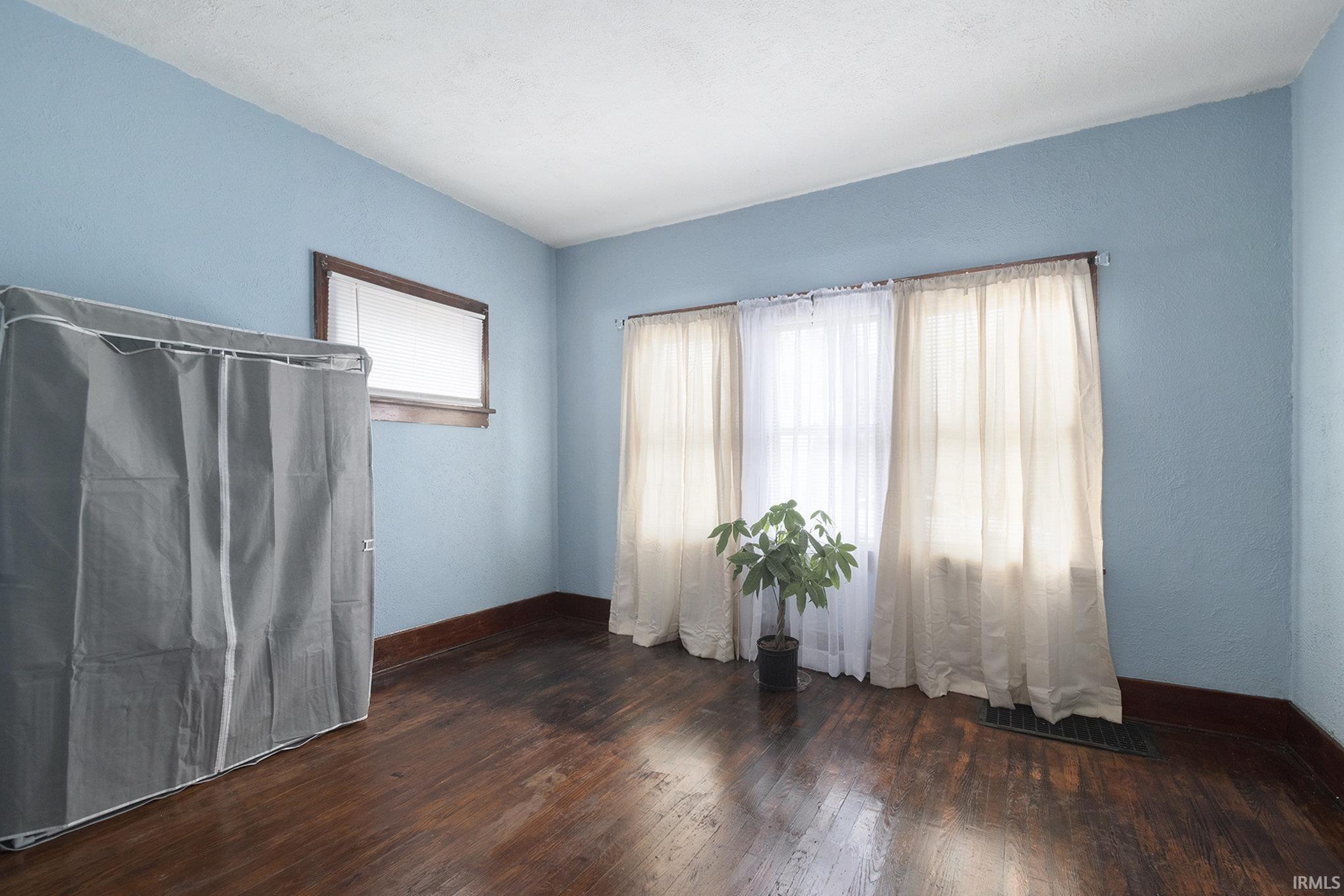 1530 Fisher Street South Bend IN 46619