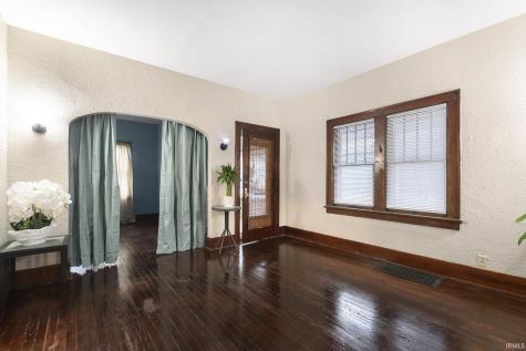 1530 Fisher Street South Bend IN 46619