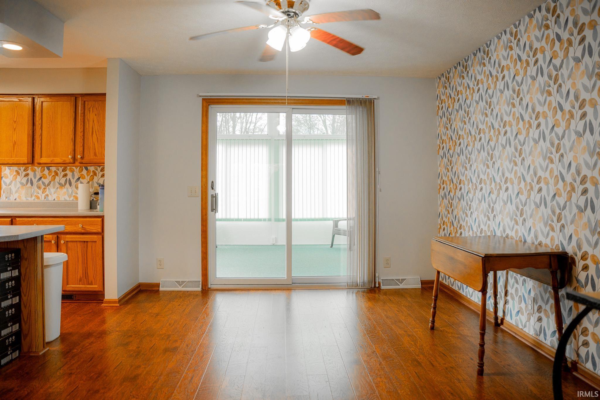 3395 N 600 E Road Warsaw IN 46582