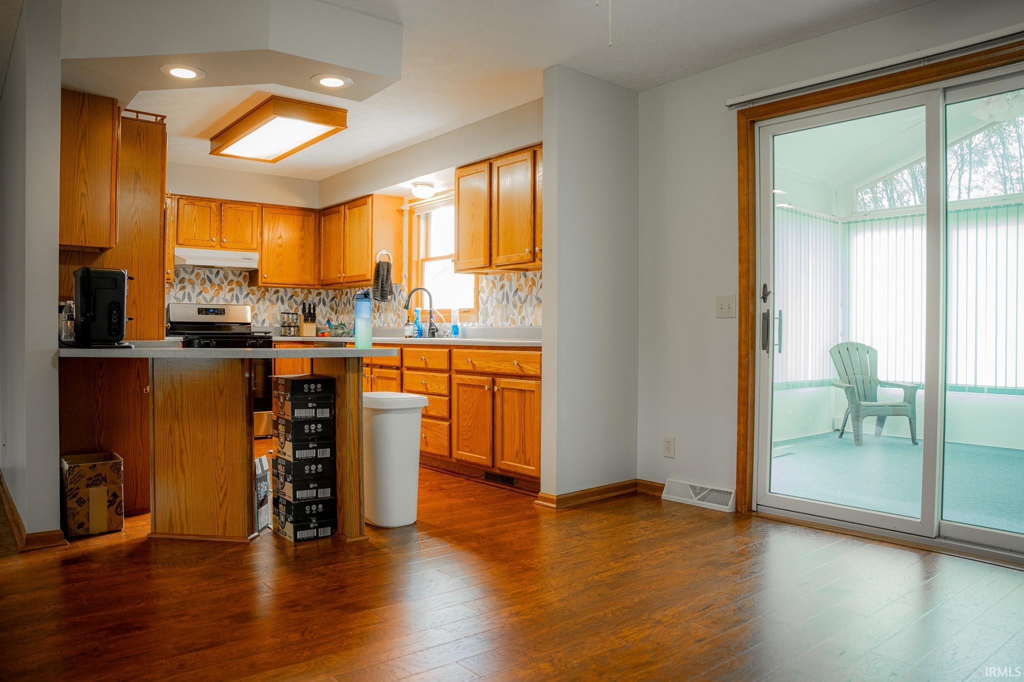 3395 N 600 E Road Warsaw IN 46582
