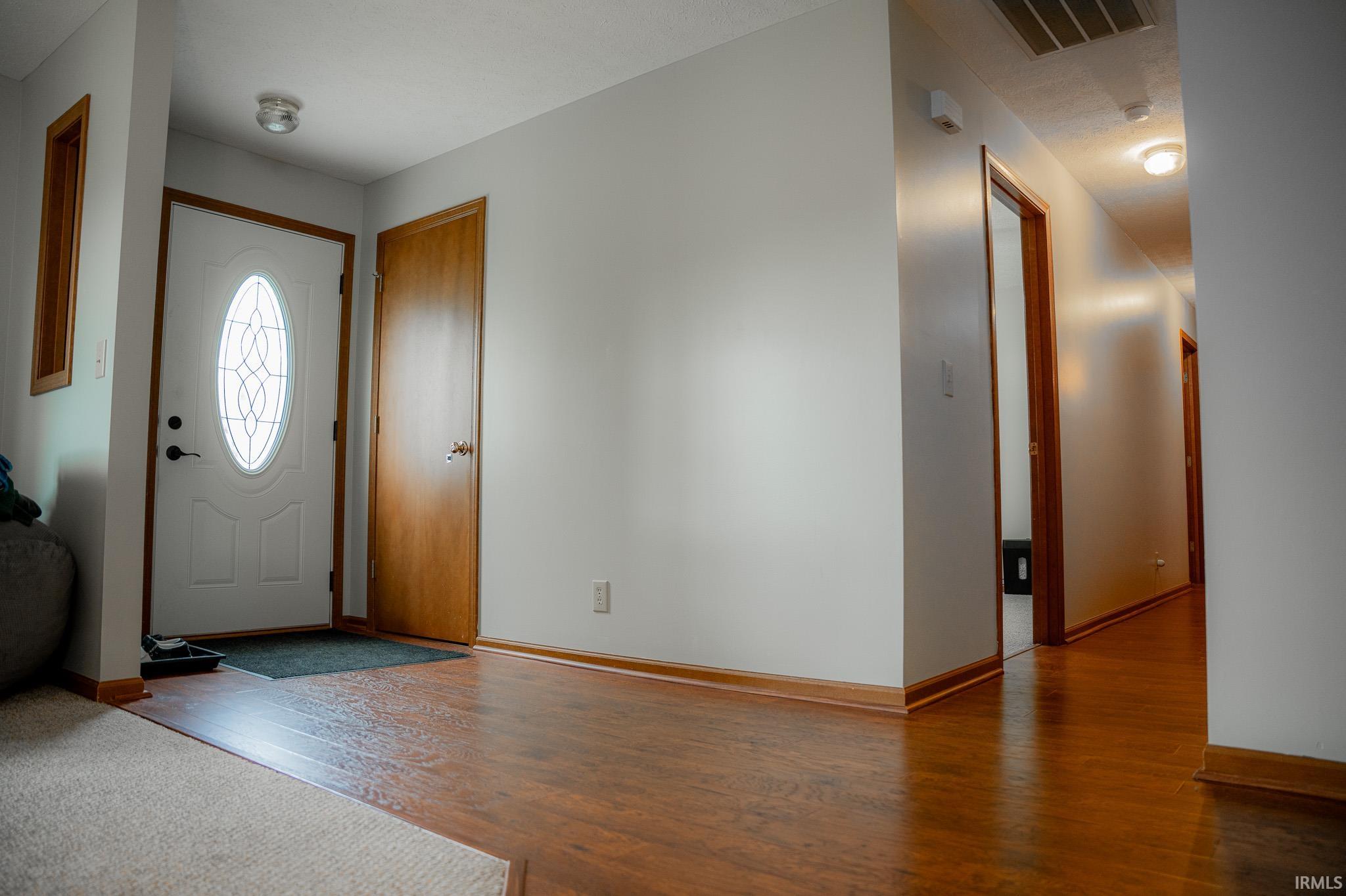 3395 N 600 E Road Warsaw IN 46582