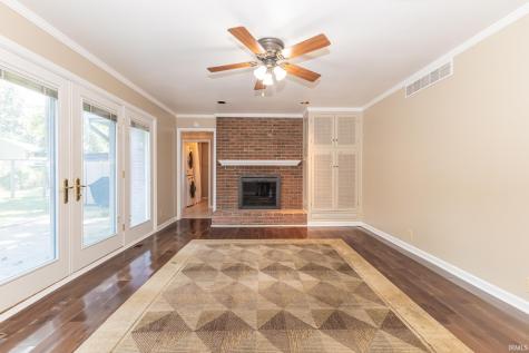 420 N Brentwood Lane Muncie IN 47304