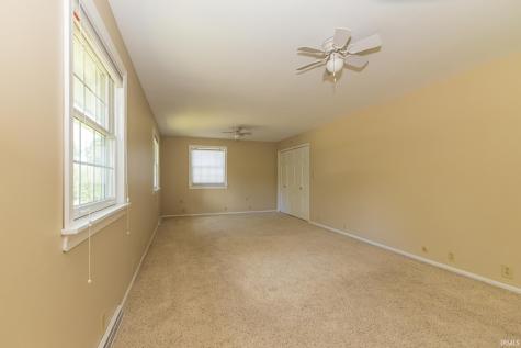 420 N Brentwood Lane Muncie IN 47304