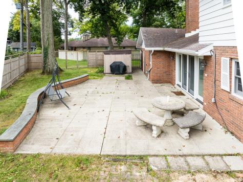 420 N Brentwood Lane Muncie IN 47304