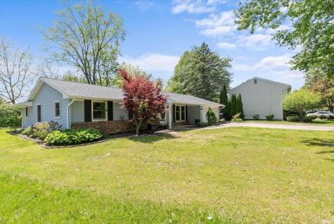 6926 Embers Court Fort Wayne IN 46815