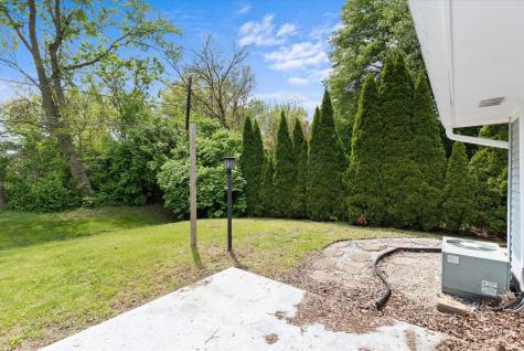 6926 Embers Court Fort Wayne IN 46815