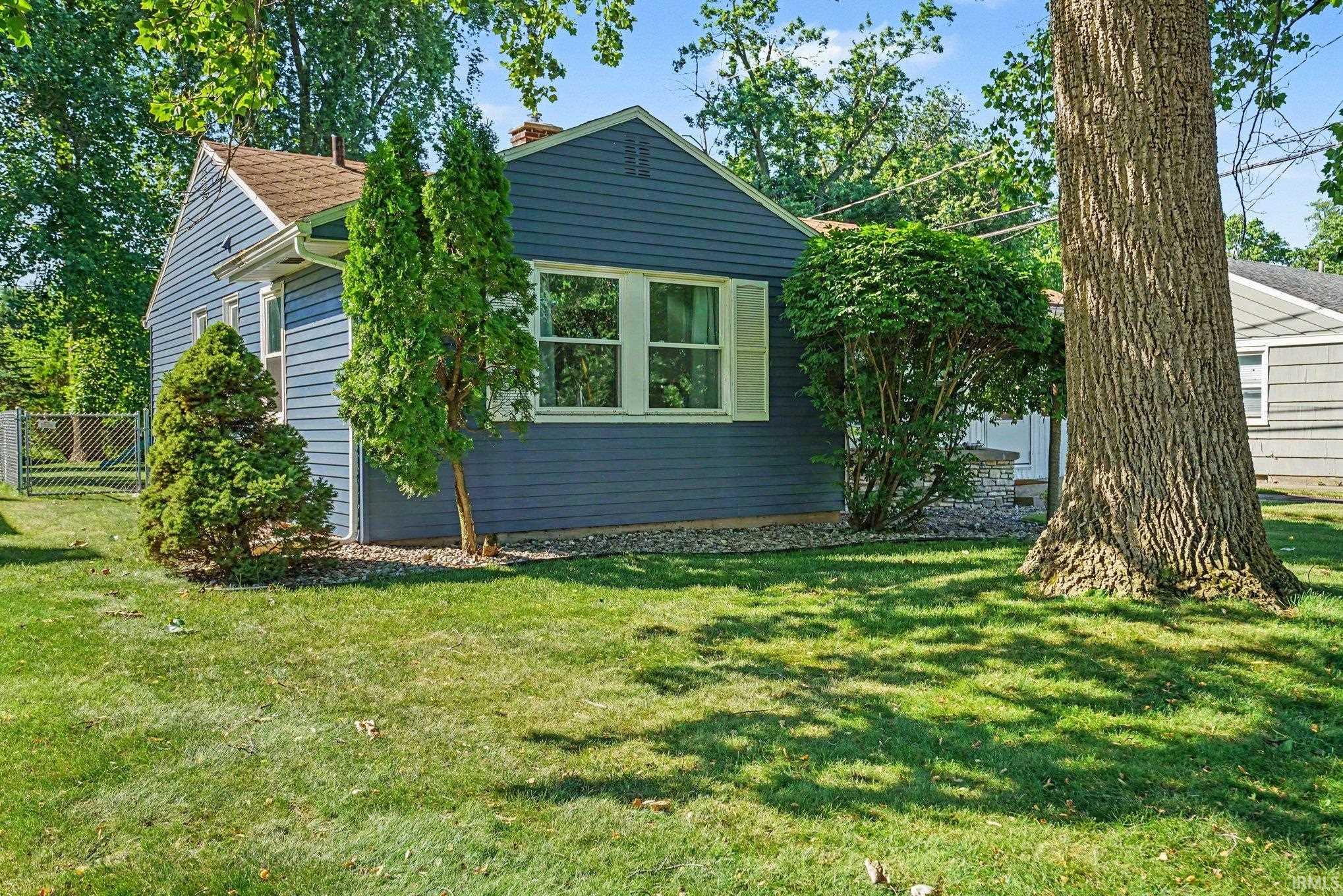 1616 Churchill Drive South Bend IN 46617