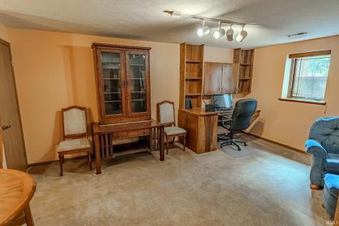 210 Sycamore Drive Williamsport IN 47993