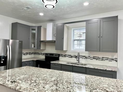 915 Clay Street Huntingburg IN 47542
