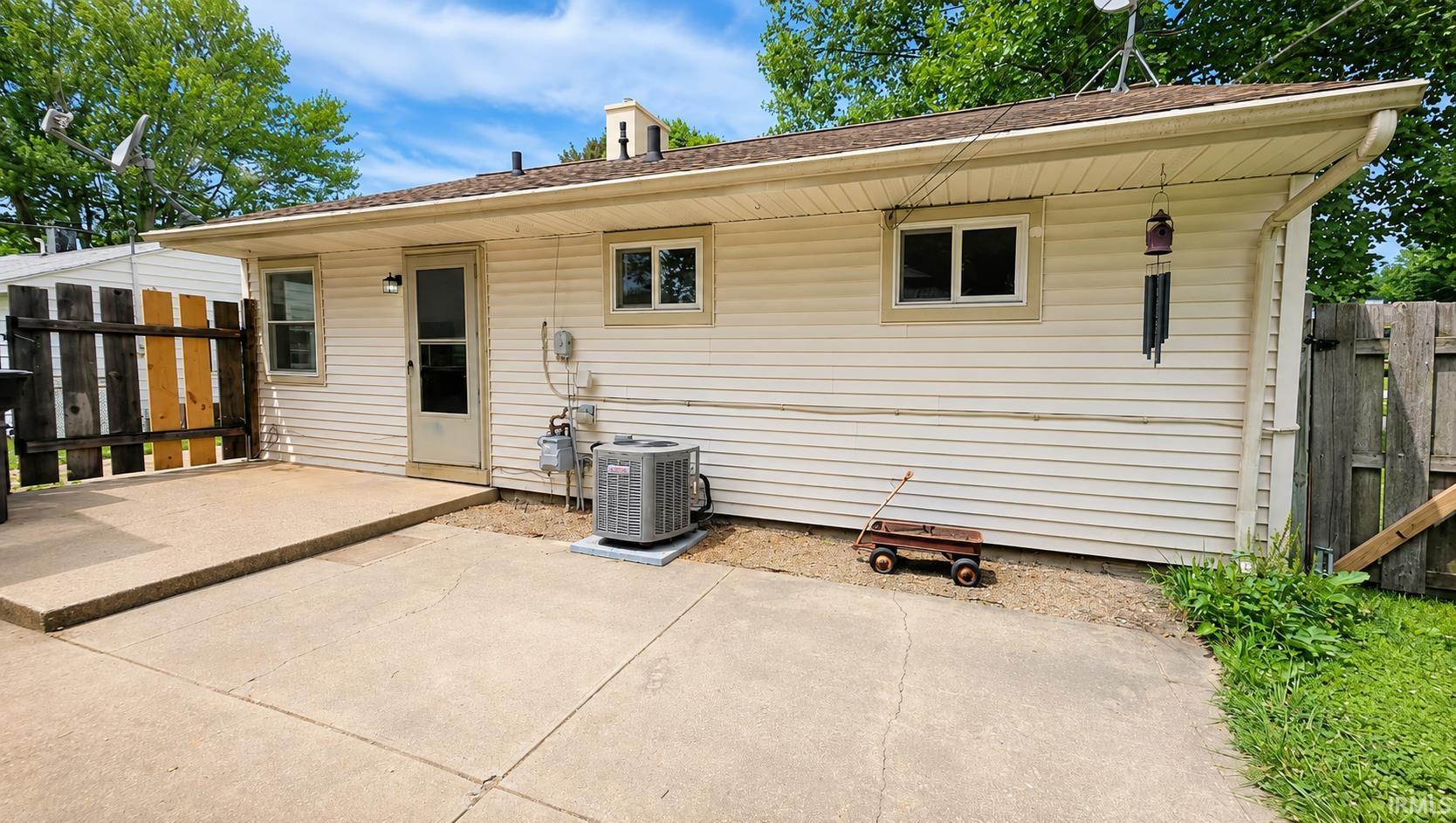 19680 Southland Avenue South Bend IN 46614