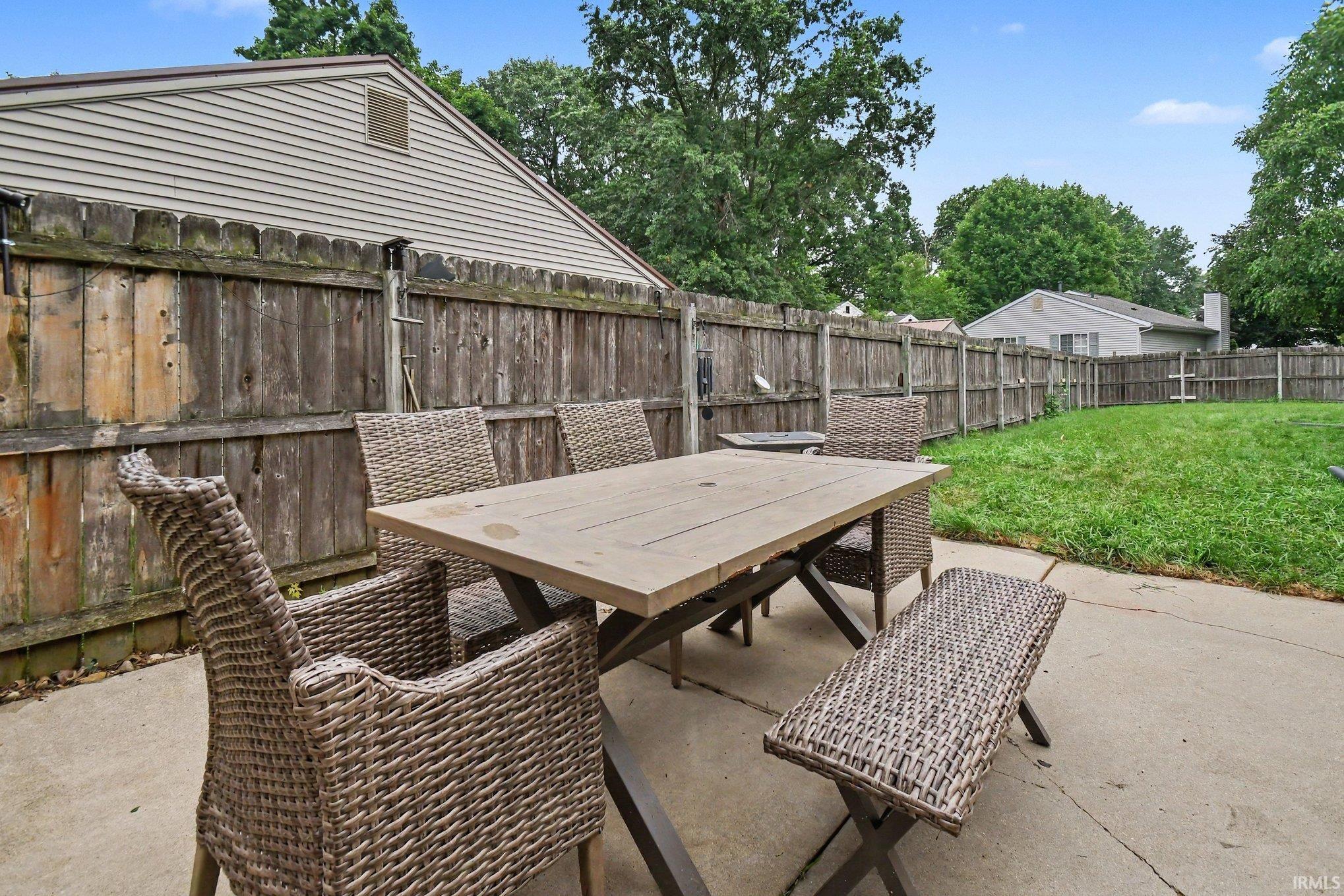 3608 Naples Court Elkhart IN 46514