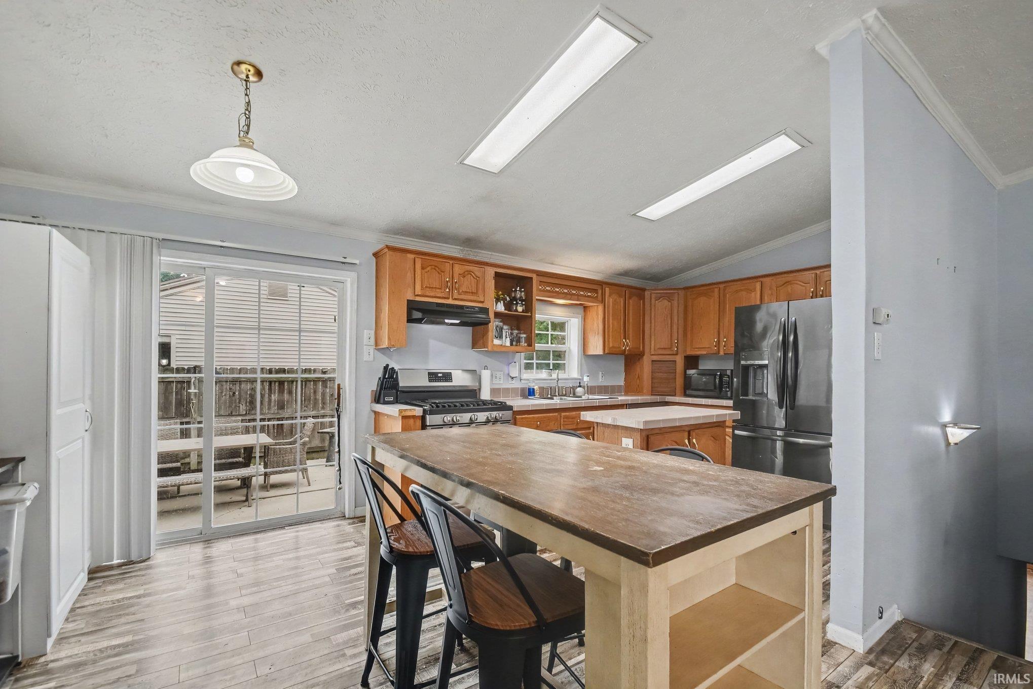 3608 Naples Court Elkhart IN 46514