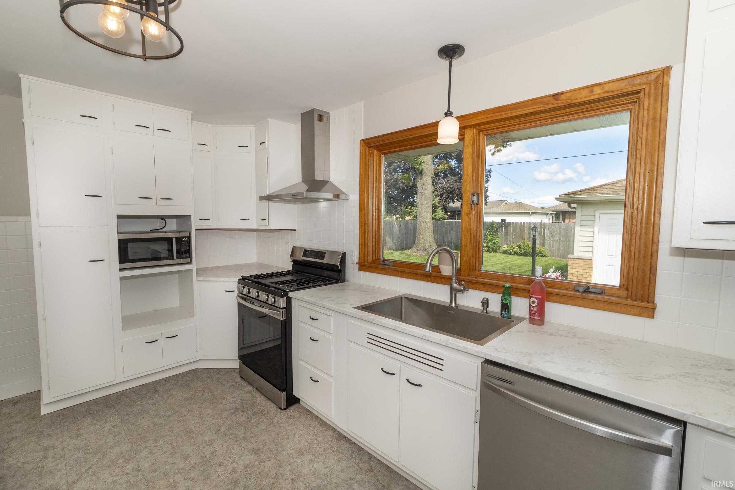610 W 11th Street Mishawaka IN 46544