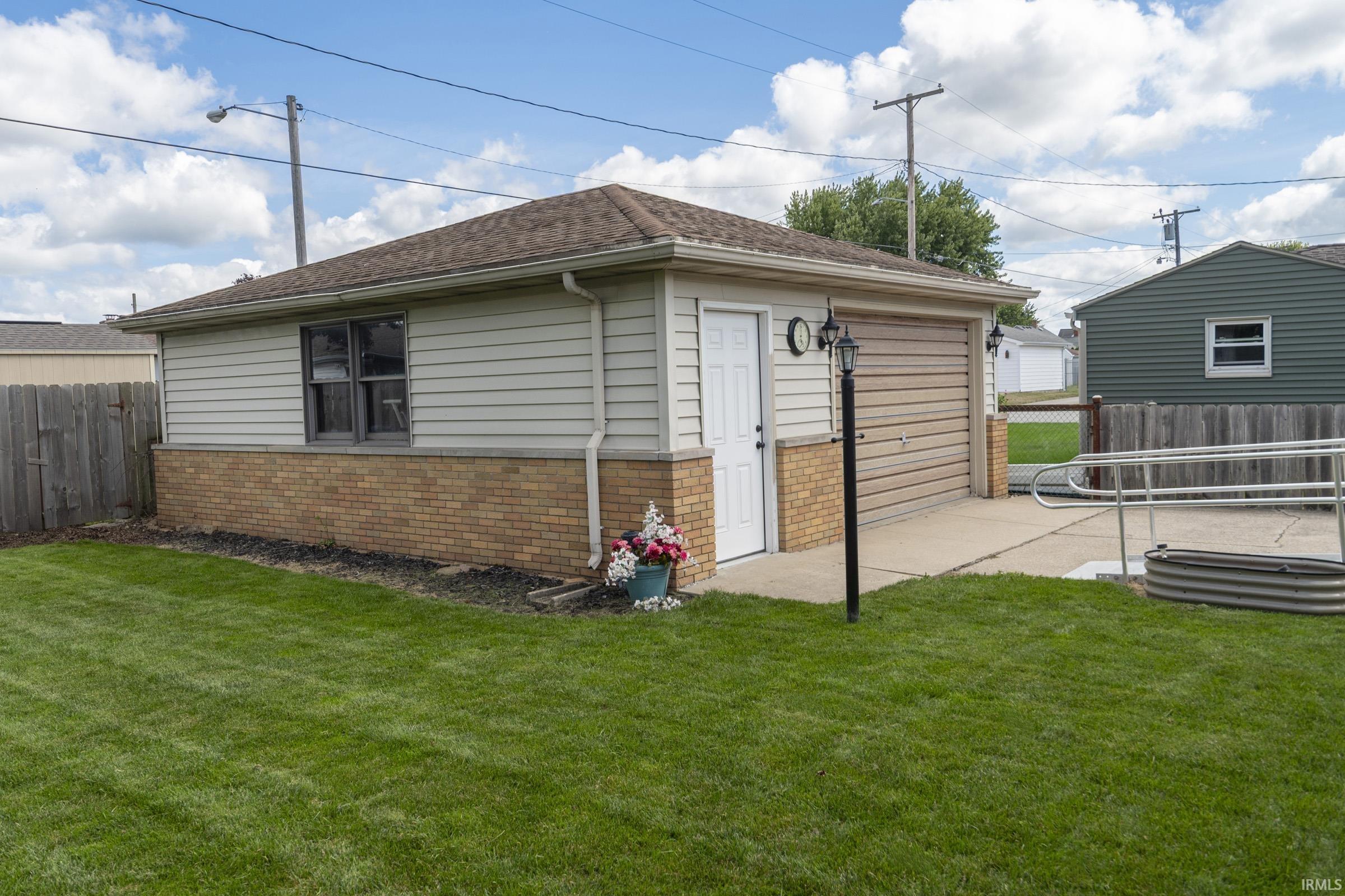 610 W 11th Street Mishawaka IN 46544