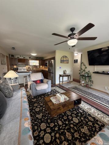 1916 W Sheffield Drive Muncie IN 47304