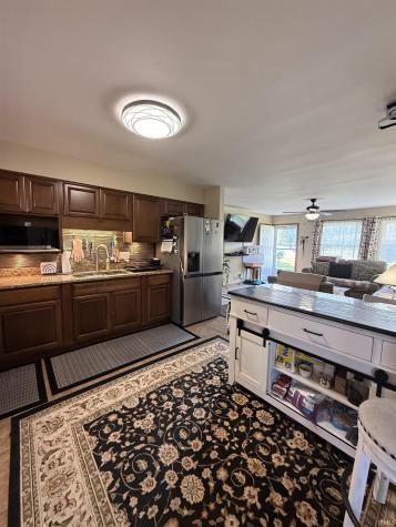 1916 W Sheffield Drive Muncie IN 47304