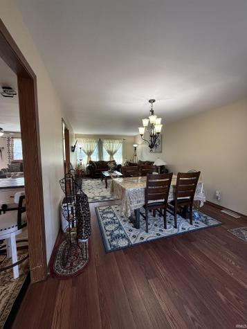 1916 W Sheffield Drive Muncie IN 47304