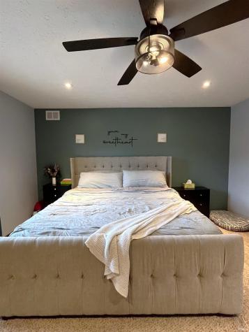 1041 Shadowlawn Avenue Greencastle IN 46135