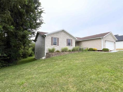1041 Shadowlawn Avenue Greencastle IN 46135
