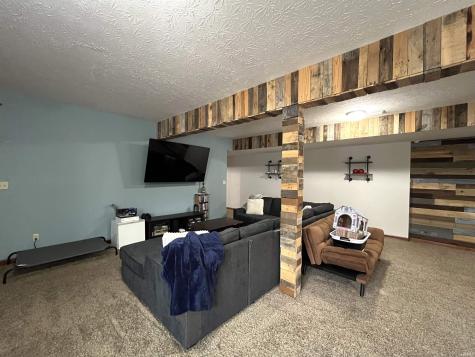 1041 Shadowlawn Avenue Greencastle IN 46135