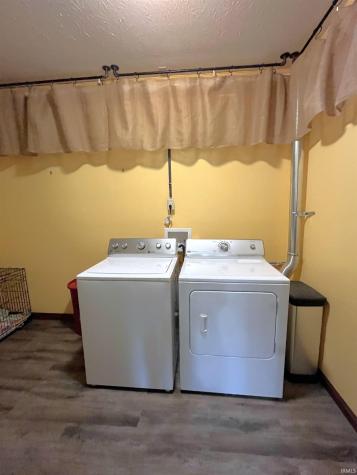 1041 Shadowlawn Avenue Greencastle IN 46135
