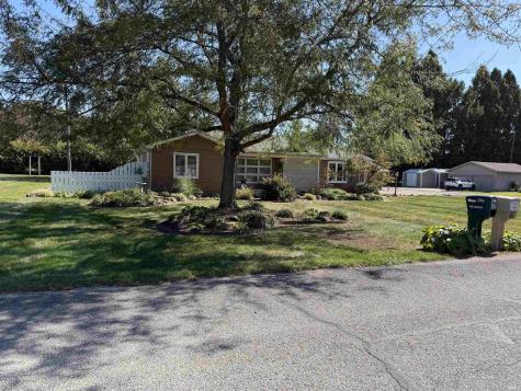 303 Eastgate Dr Eastgate Drive Street Vincennes IN 47591
