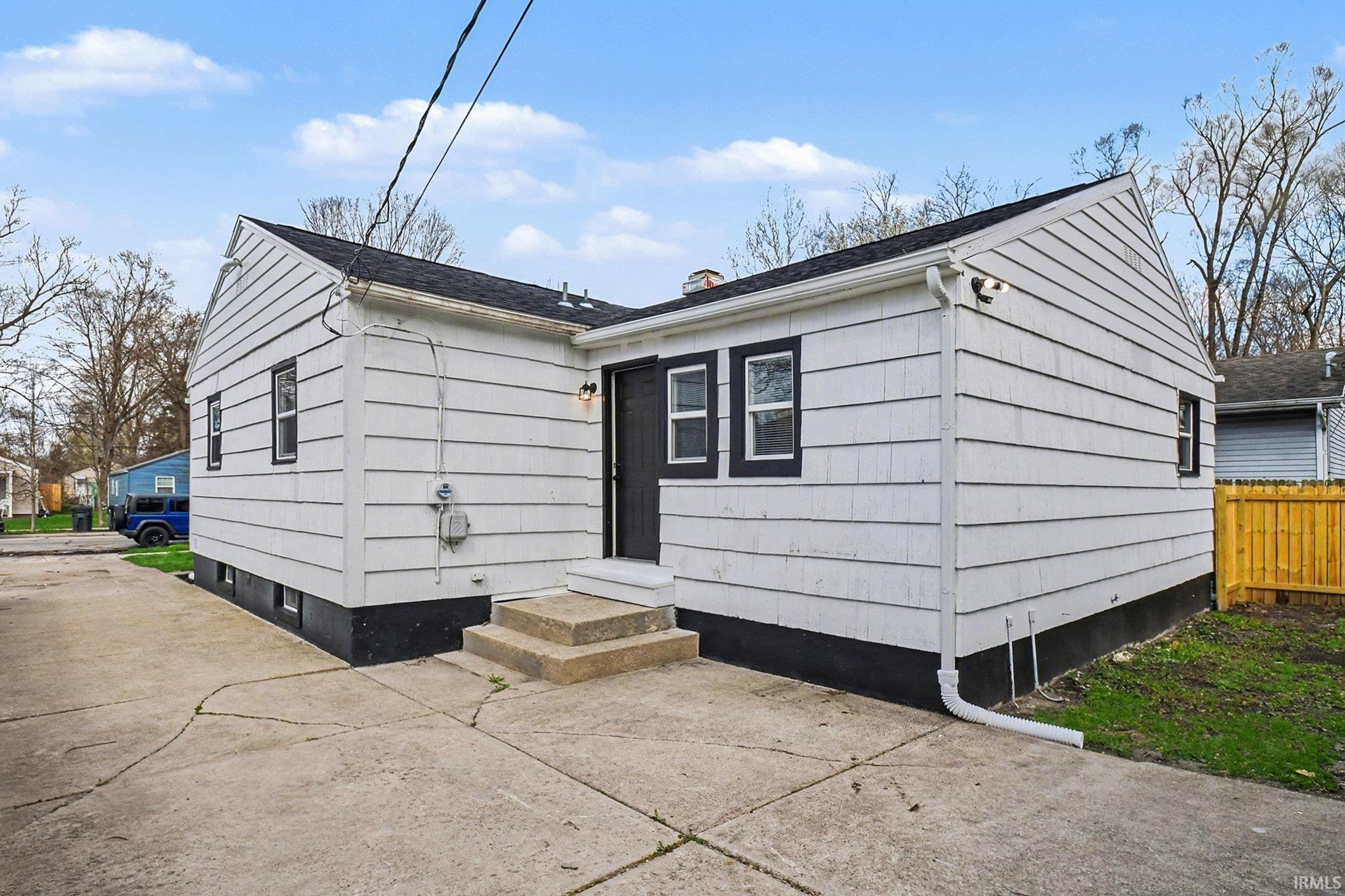 1006 W Rose Street South Bend IN 46616