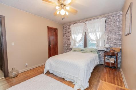 2321 Mount Auburn Road Evansville IN 47720