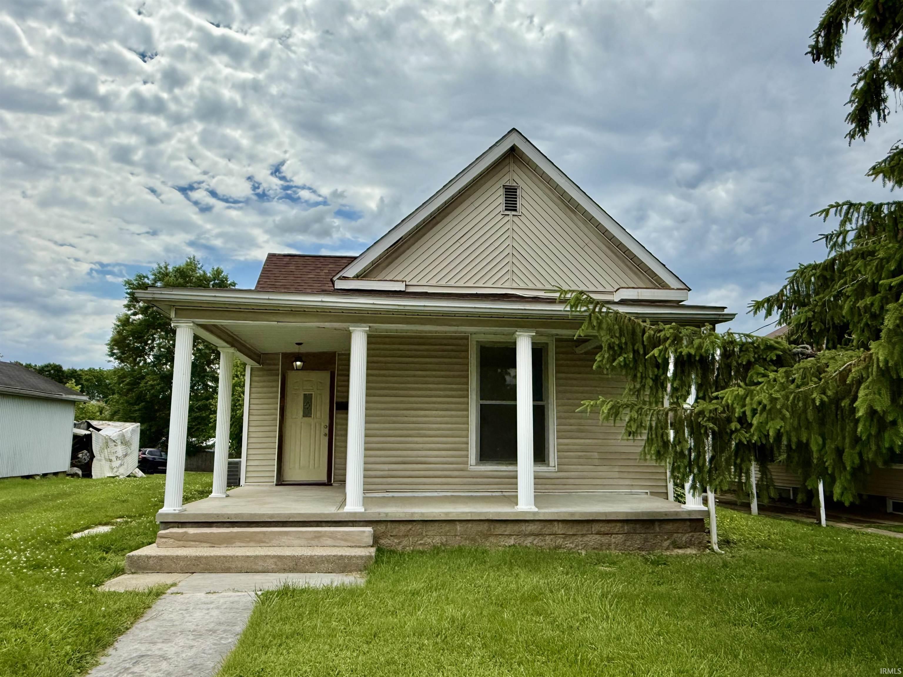 921 Lincoln Avenue Bedford IN 47421