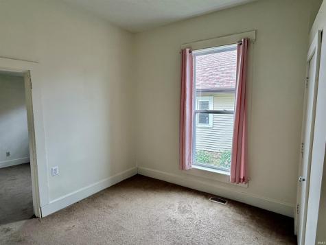 921 Lincoln Avenue Bedford IN 47421