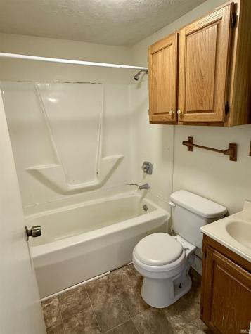 921 Lincoln Avenue Bedford IN 47421