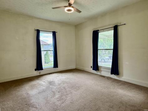 921 Lincoln Avenue Bedford IN 47421