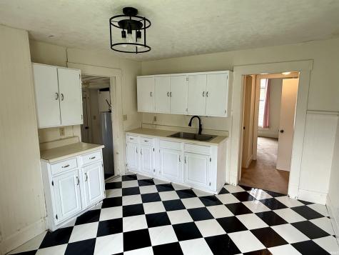 921 Lincoln Avenue Bedford IN 47421