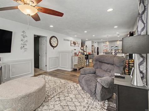 7608 Adams Avenue Evansville IN 47715