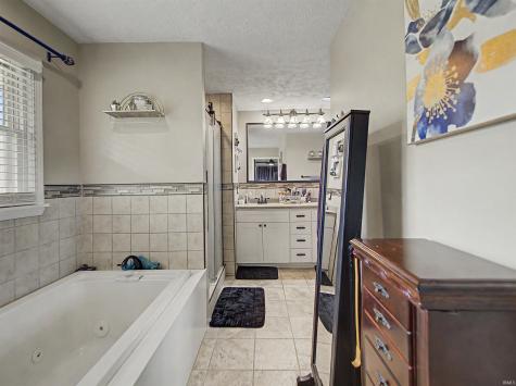 7608 Adams Avenue Evansville IN 47715