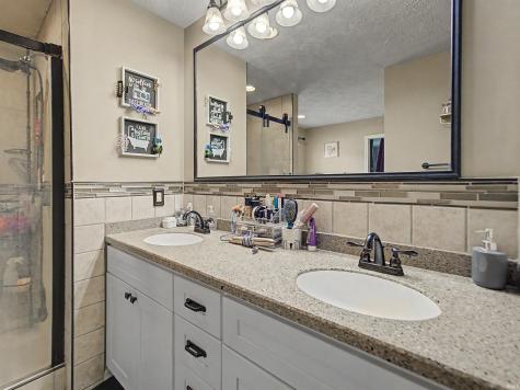 7608 Adams Avenue Evansville IN 47715