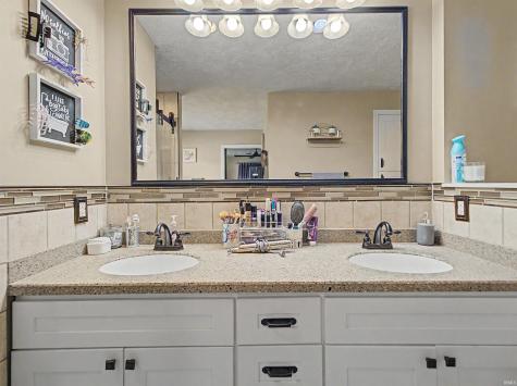 7608 Adams Avenue Evansville IN 47715